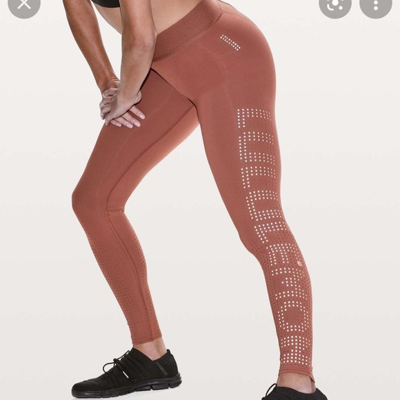 Lululemon SOUL CYCLE limited edition tight, *reflective, 28” tight. - Picture 1 of 6
